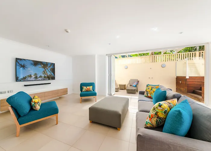 Netanya Noosa Beachfront Resort